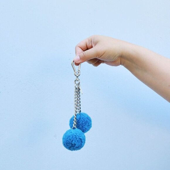 NWT Coach Sherling POM POM Key Chain Bag Charm PEACOCK - Picture 3 of 4